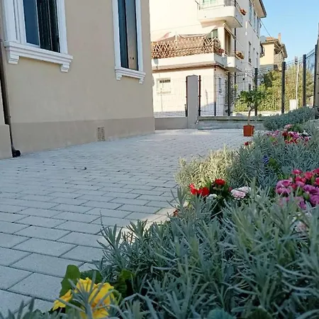 Vendégház Arcobaleno Venezia-mestre 3*