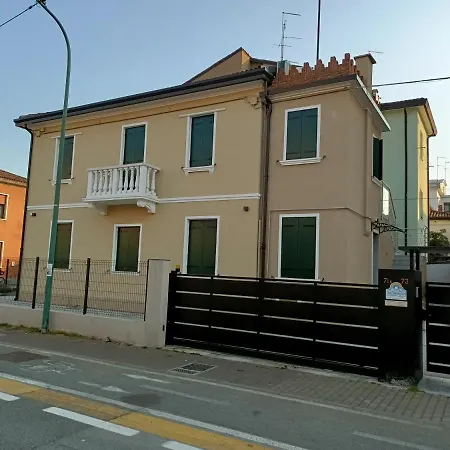 Arcobaleno Venezia-mestre 招待所 *