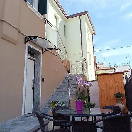 Arcobaleno Venezia-mestre 招待所 *